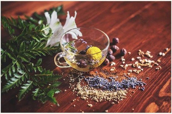 Comment combiner le CBD avec d'autres plantes ou substances ?